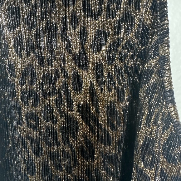 Woman fancy tank top- leopard pattern- gold and black- sparkly - Picture 4 of 6